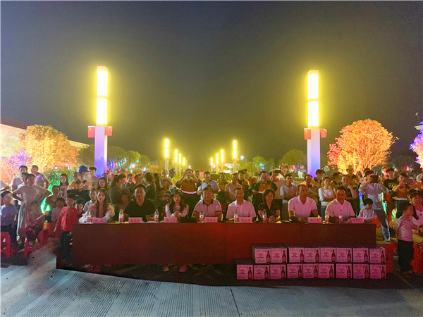 永州tapplay举办“壮丽70年，奋斗新时代”国庆晚会暨 员工集体生日会